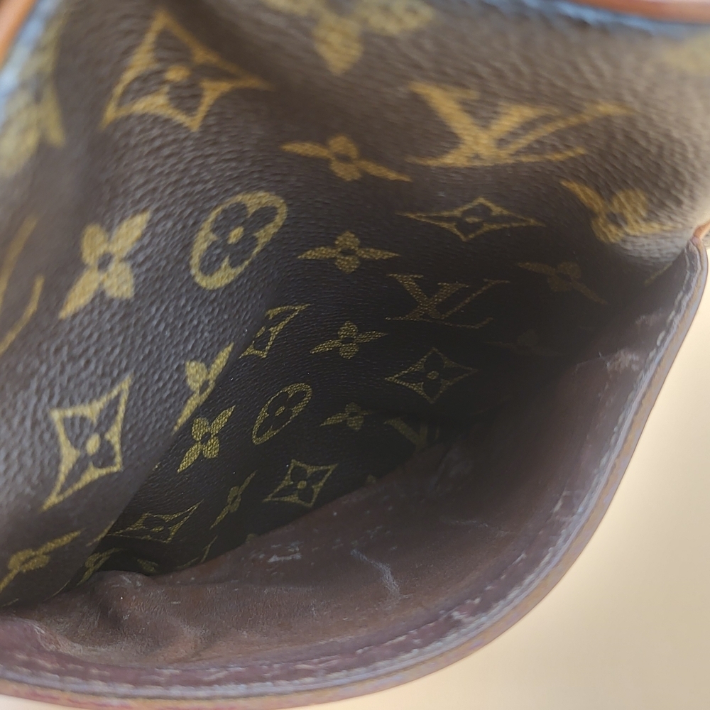 Louis Vuitton Danube Monogram Shoulder Crossbody Bag..authentic. !! - Picture 13 of 16